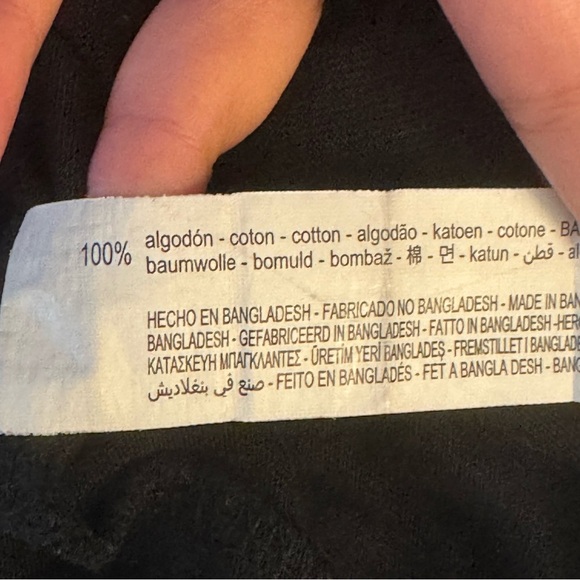 Zara Black Short Sleeve Tee Casual
#1005 - Picture 5 of 6